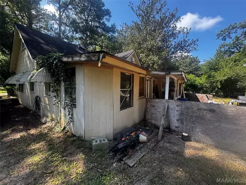 27 2nd St, Montgomery, AL 36108