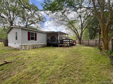 35 Callon St, Coosada, AL 36020