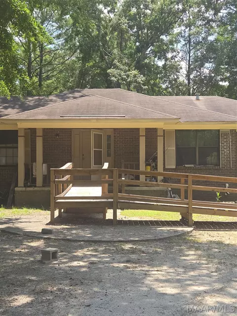636 Copeland Rd, Wetumpka, AL 36092