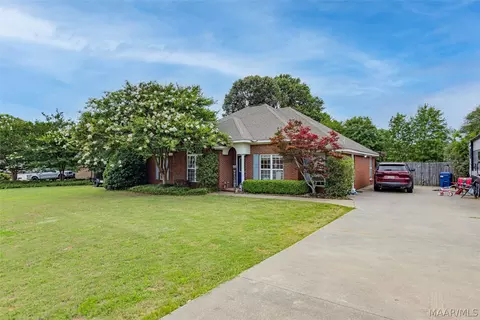 593 River Birch Dr, Prattville, AL 36067