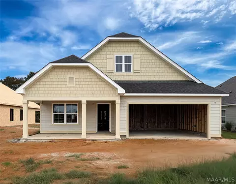 22 Meadowbrooke Dr, Wetumpka, AL 36092