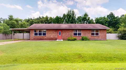 764 Pine Leaf St, Wetumpka, AL 36092