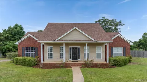 1610 Guiding Way Ln, Prattville, AL 36067