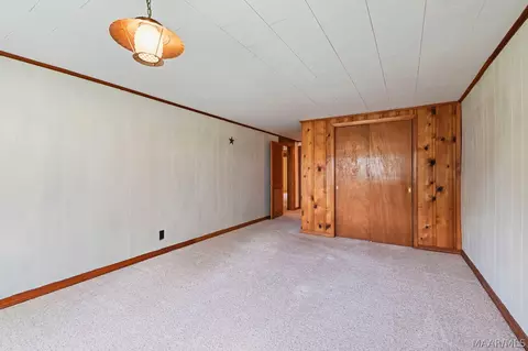 Bedroom - 1104 Smith Rd, Clanton, AL 35045 photo 8 of 14