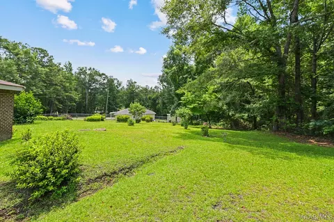 Exterior - 1104 Smith Rd, Clanton, AL 35045 photo 10 of 10