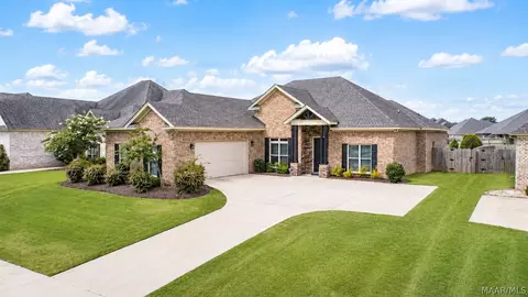 8972 Caraway Ln, Montgomery, AL 36117