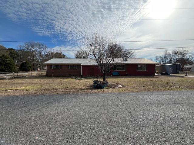 700 Pinecrest Ln, Oxford, AL 36203