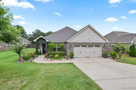 1129 Benjamin Way, Prattville, AL 36066
