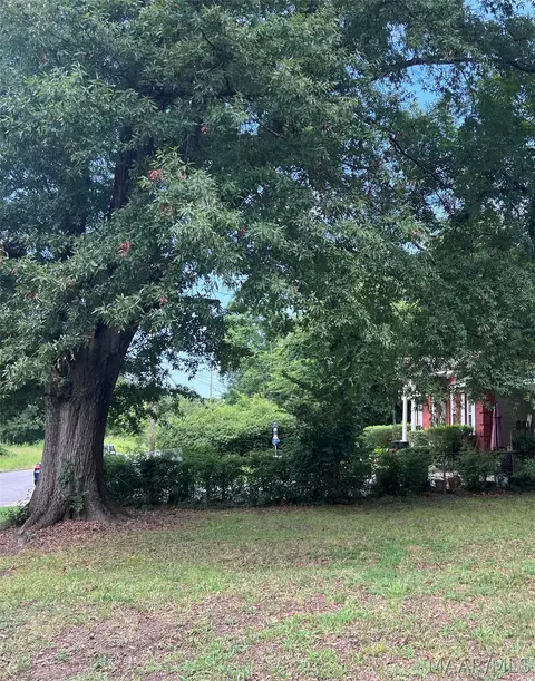 107 E Woodland Dr, Montgomery, AL 36105