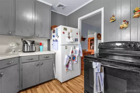 Kitchen - 447 Butler Mill Rd, Montgomery, AL 36105 photo 1 of 3