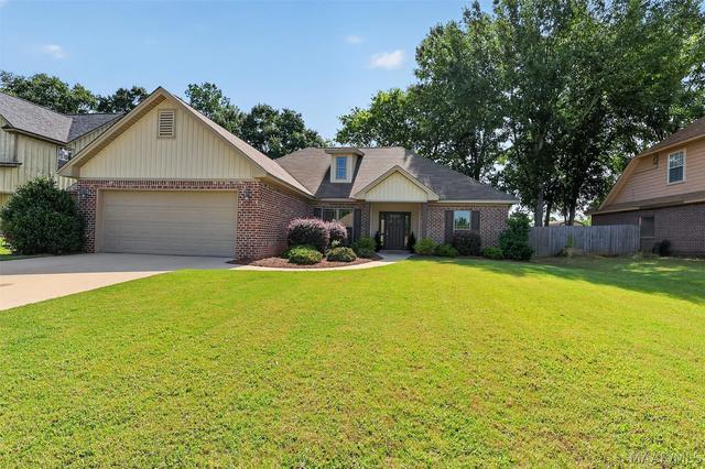 132 Silver Crest Dr, Elmore, AL 36025