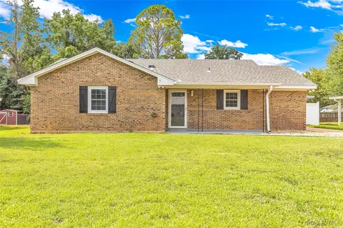 210 Teri Ln, Prattville, AL 36066