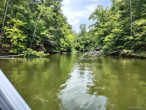 956 Bowden Hill Rd, Titus, AL 36080
