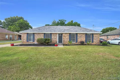 3938 Beardsley Dr, Montgomery, AL 36109