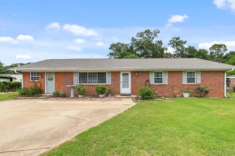 126 Oakland Dr, Prattville, AL 36067