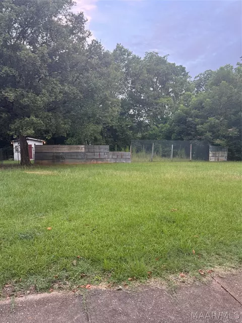 925 Claudette Colvin Dr, Montgomery, AL 36107