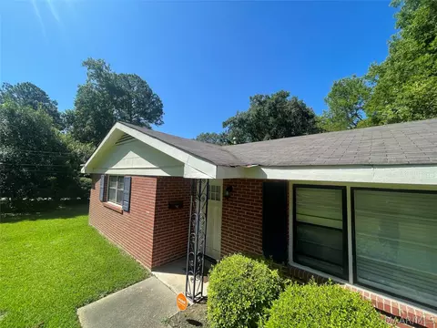 1716 Hill Hedge Dr, Montgomery, AL 36106