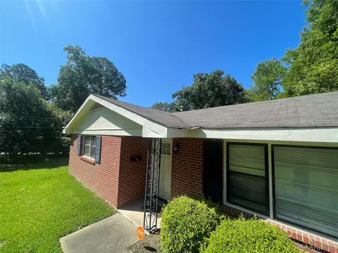 1716 Hill Hedge Dr, Montgomery, AL 36106