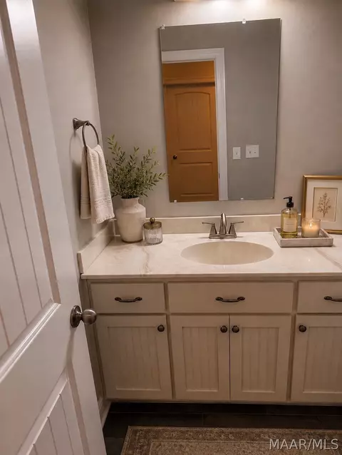 Bath - 127 Brookley Dr, Eclectic, AL 36024 photo 8 of 9
