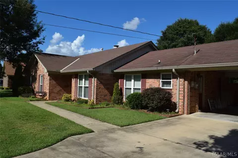 1214 Yorkshire Dr, Prattville, AL 36067