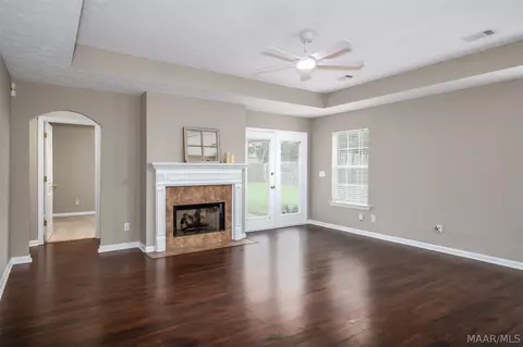 Living - 9528 Colleton Pl, Montgomery, AL 36117 photo 2 of 2