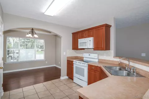 Kitchen - 9528 Colleton Pl, Montgomery, AL 36117 photo 3 of 3