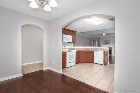 Entry Way - 9528 Colleton Pl, Montgomery, AL 36117 photo 3 of 7