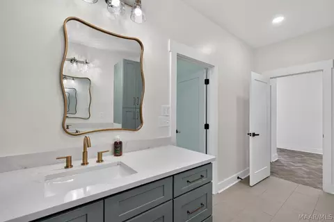 Bath - 1020 Chesson Hill Dr, Fitzpatrick, AL 36029 photo 3 of 4