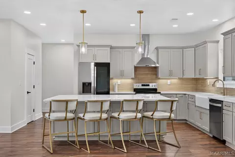 Kitchen - 1020 Chesson Hill Dr, Fitzpatrick, AL 36029 photo 3 of 6