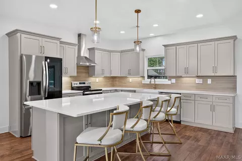 Kitchen - 1020 Chesson Hill Dr, Fitzpatrick, AL 36029 photo 2 of 6