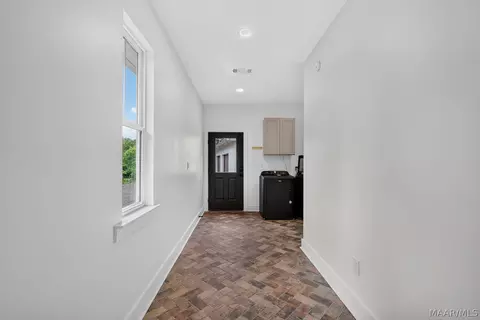 Entry Way - 1020 Chesson Hill Dr, Fitzpatrick, AL 36029 photo 4 of 7
