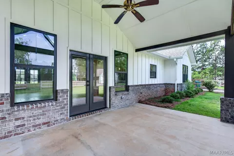 Exterior - 1020 Chesson Hill Dr, Fitzpatrick, AL 36029 photo 4 of 7