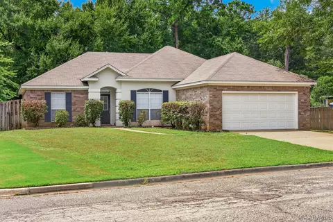 437 River Oaks Dr, Wetumpka, AL 36092