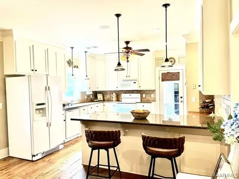 Kitchen - 2019 Highway 231, Equality, AL 36026 photo 1 of 4