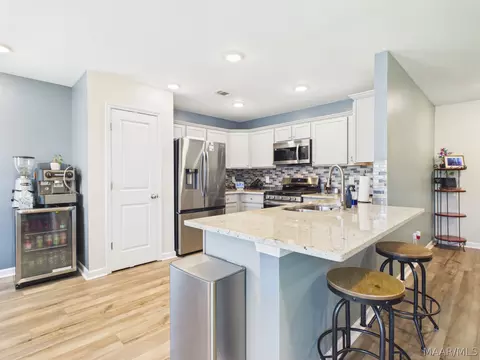 Kitchen - 375 Kohn Dr, Millbrook, AL 36054 photo 1 of 5