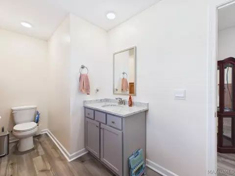 Bath - 375 Kohn Dr, Millbrook, AL 36054 photo 5 of 6
