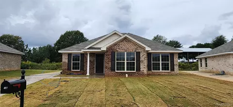 497 Country Club Dr, Wetumpka, AL 36092