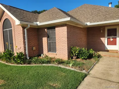 847 Dee Dr, Prattville, AL 36066