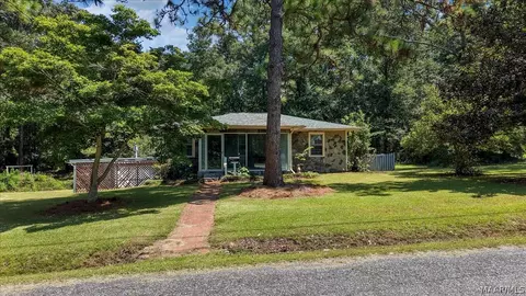 336 12th Ave N, Alexander City, AL 35010