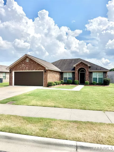 608 George Dr, Prattville, AL 36067