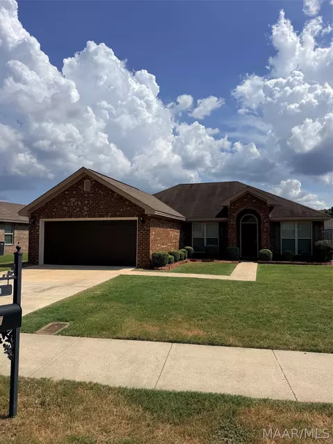 608 George Dr, Prattville, AL 36067