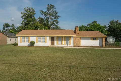2005 W Dallas Ave, Selma, AL 36701