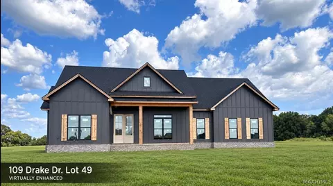 109 Drake Dr, Wetumpka, AL 36092