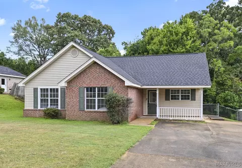 227 Magnolia Dr, Prattville, AL 36067