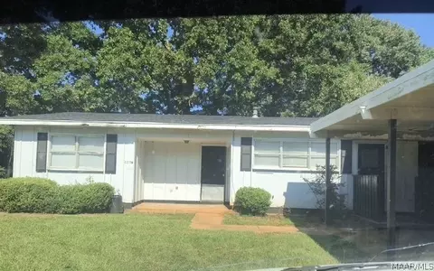889 Laredo Ct #A, Selma, AL 36701