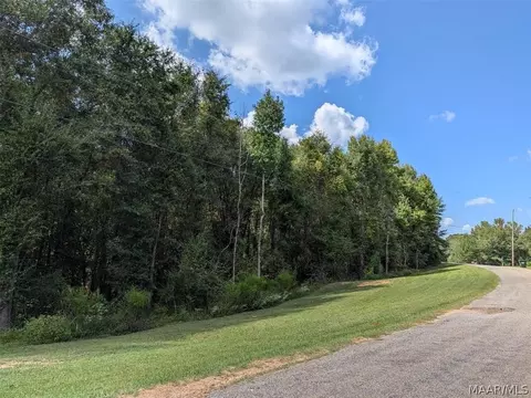 4 Kyle Rd, Valley Grande, AL 36703