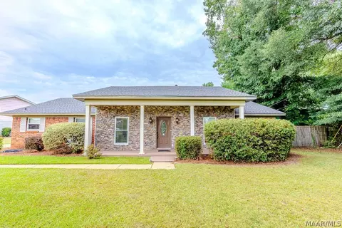 217 Ridgewood Rd, Prattville, AL 36066