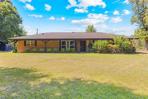 40 Highridge Dr, Titus, AL 36080
