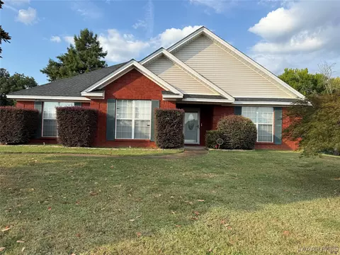 281 Hidden Valley Rd, Deatsville, AL 36022