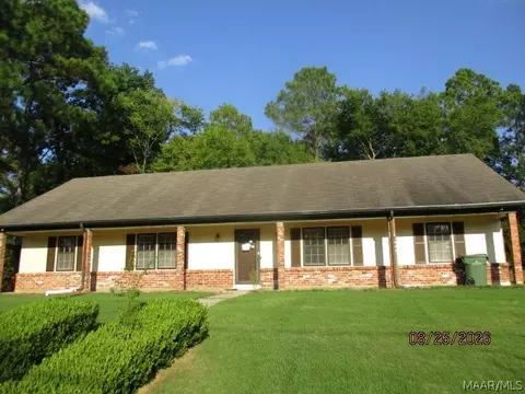 3749 Fieldcrest Dr, Montgomery, AL 36111